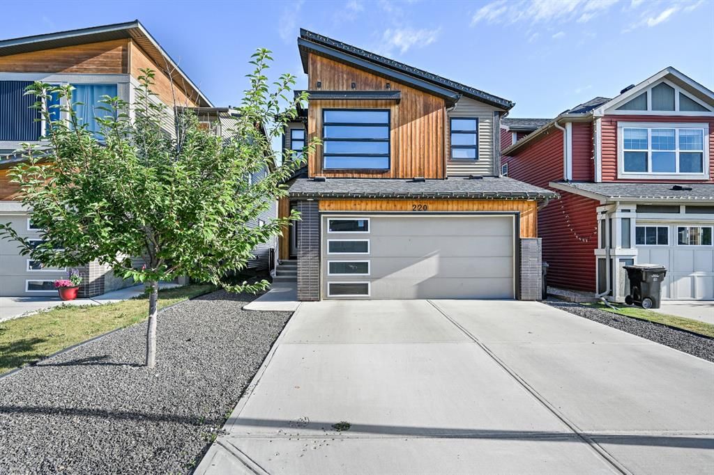 I have sold a property at 220 Evansborough WAY NW in Calgary

